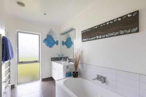 Photo of property in 168 Mangatawhiri Road, Omaha, Warkworth, 0986