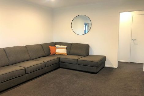 Photo of property in 1/56 Sandwich Road, Saint Andrews, Hamilton, 3200