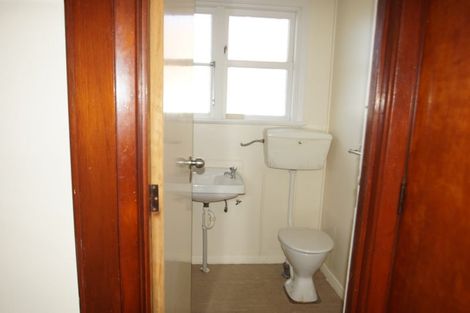 Photo of property in 21 Holland Street, Avonside, Christchurch, 8061