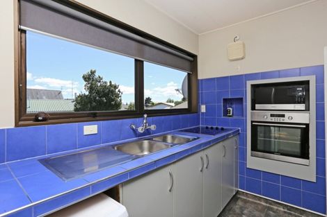 Photo of property in 42 Spriggs Crescent, Greenmeadows, Napier, 4112