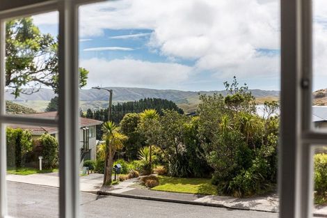 Photo of property in 22 Lomita Road, Johnsonville, Wellington, 6037