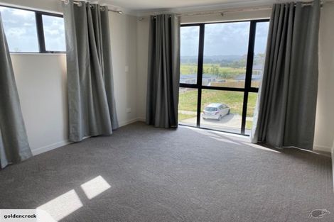 Photo of property in 12 Te Aramanu Crescent, Papakura, 2110