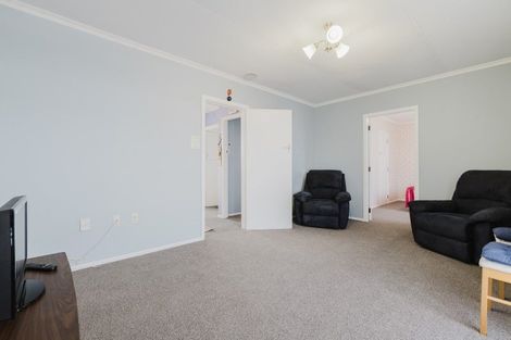 Photo of property in 4/93 Ruahine Street, Roslyn, Palmerston North, 4414
