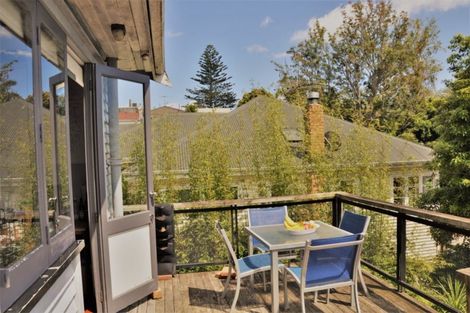 Photo of property in 4 Keystone Avenue, Mount Roskill, Auckland, 1041