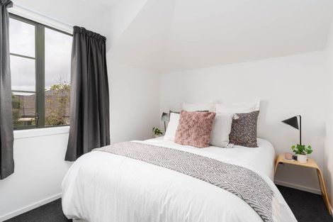 Photo of property in 70 Erlestoke Crescent, Churton Park, Wellington, 6037