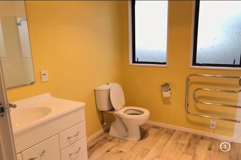 Photo of property in 18 Adrian Grove, Waikanae Beach, Waikanae, 5036