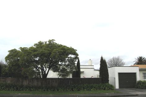 Photo of property in 206 Saint Leonards Avenue, Saint Leonards, Hastings, 4120