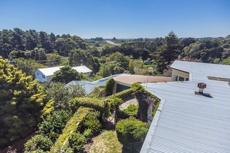 Photo of property in 72 Leinster Avenue, Raumati South, Paraparaumu, 5032