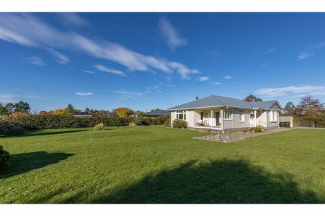 Photo of property in 4 Queen Street, Oxford, 7430