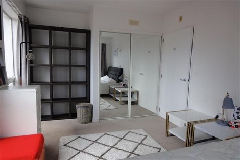 Photo of property in Terrace Heights Apartments, 8c/163 The Terrace, Wellington Central, Wellington, 6011