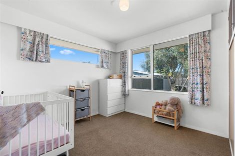 Photo of property in 13 Davidson Crescent, Hornby, Christchurch, 8042