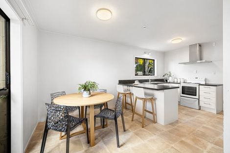 Photo of property in 5 Loreto Place, Hornby, Christchurch, 8042