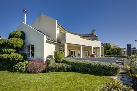 Photo of property in 3 Hikanui Place, Havelock North, 4130