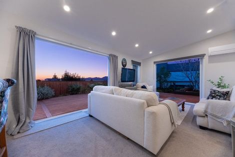 Photo of property in 67 Renown Road, Raumati South, Paraparaumu, 5032