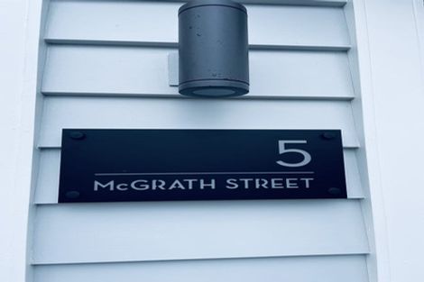 Photo of property in 1/5 Mcgrath Street, Napier South, Napier, 4110