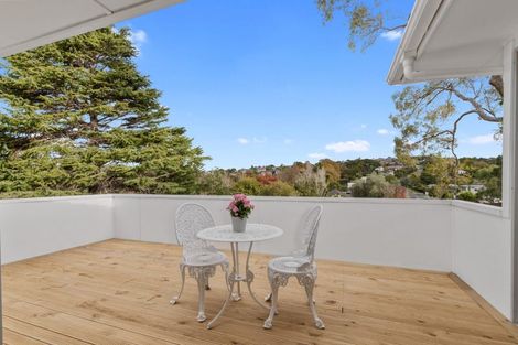 Photo of property in 43 Lynden Avenue, Hillcrest, Auckland, 0627