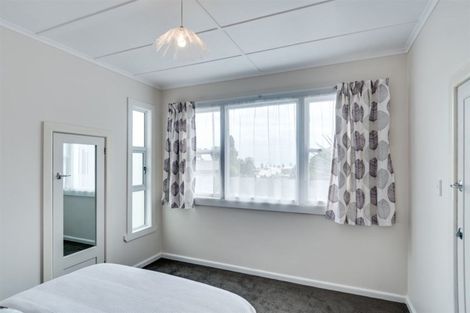 Photo of property in 1a Goldsmith Terrace, Hospital Hill, Napier, 4110