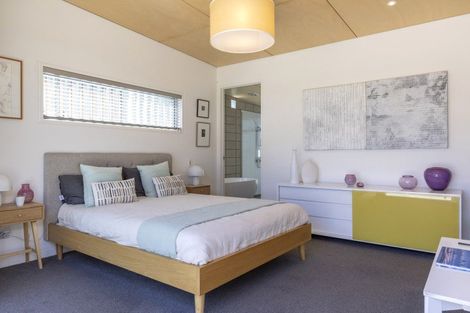 Photo of property in 12 Kurapoto Lane, Rainbow Point, Taupo, 3330