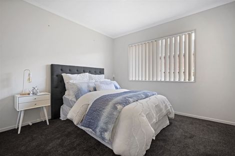 Photo of property in 26 Mandalay Place, Waiuku, 2123