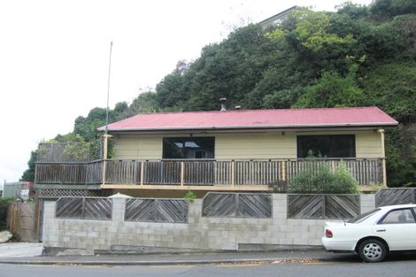 Photo of property in 1 Spencer Road, Hospital Hill, Napier, 4110