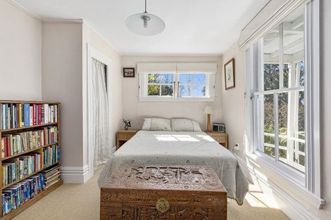 Photo of property in 37 Patanga Crescent, Thorndon, Wellington, 6011