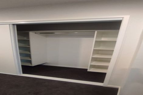 Photo of property in 3/47 Awaroa Road, Sunnyvale, Auckland, 0612