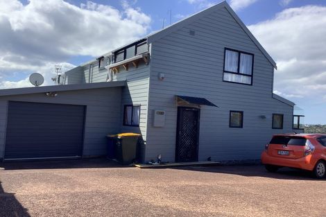 Photo of property in 2/92 Verran Road, Birkdale, Auckland, 0626