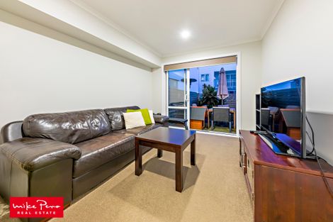 Photo of property in 10 Fernly Rise, Flat Bush, Auckland, 2019