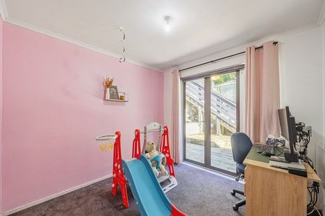 Photo of property in 110 Holborn Drive, Stokes Valley, Lower Hutt, 5019