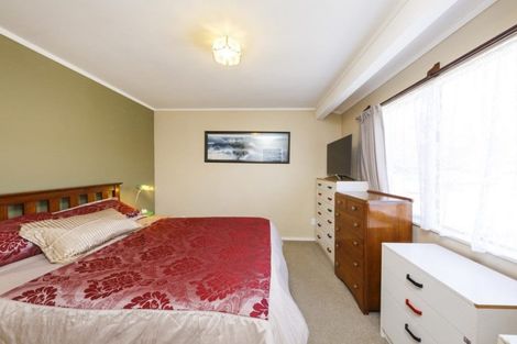 Photo of property in 52 Newton Place, Westbrook, Palmerston North, 4412