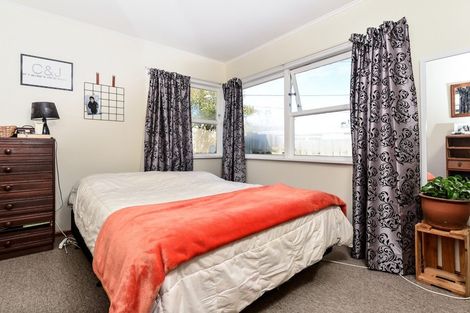 Photo of property in 54 English Street, St Andrews, Hamilton, 3200