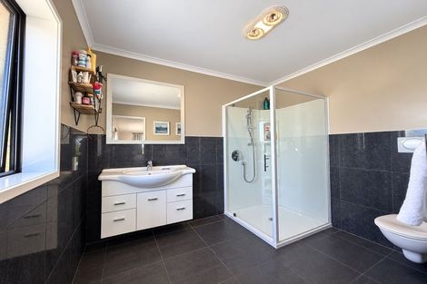 Photo of property in 48 Travers Road, Te Kauwhata, 3782
