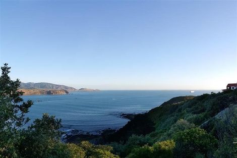 Photo of property in 5 Bowes Crescent, Strathmore Park, Wellington, 6022