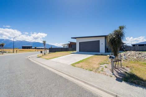 Photo of property in 6 Red Deer Place, Te Anau, 9600