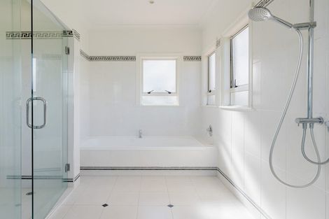 Photo of property in 170 Foster Road, Temple View, Hamilton, 3290