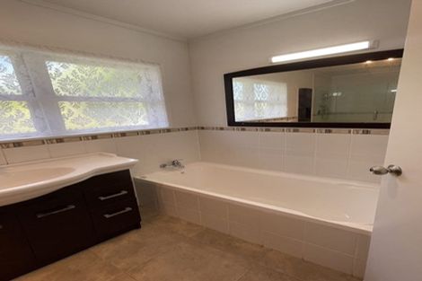 Photo of property in 233 Te Atatu Road, Te Atatu South, Auckland, 0610