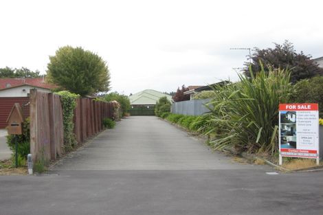 Photo of property in 2/128b Inwoods Close, Parklands, Christchurch, 8083
