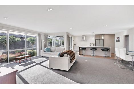 Photo of property in 36 Sequoia Way, Rangiora, 7400