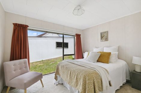 Photo of property in 2 Stockden Place, Karori, Wellington, 6012