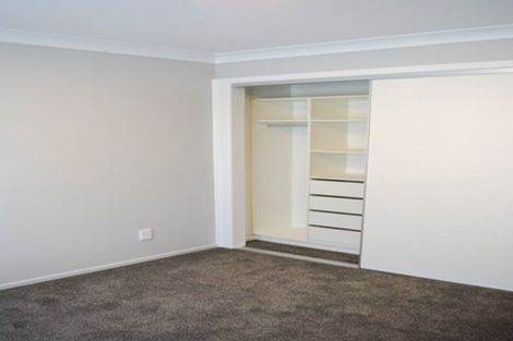 Photo of property in 40e Kervil Avenue, Te Atatu Peninsula, Auckland, 0610