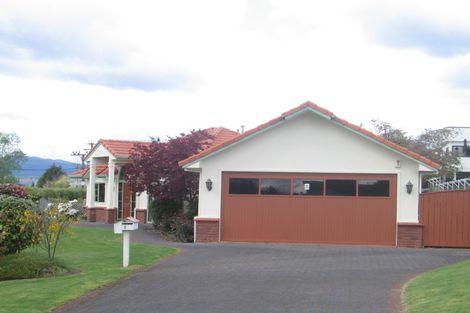 Photo of property in 2 Cobbe Place, Pomare, Rotorua, 3015