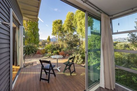 Photo of property in 10 Bridgewater Terrace, Albert Town, Wanaka, 9305