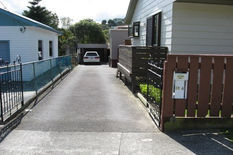 Photo of property in 2/16 Wyndrum Avenue, Waterloo, Lower Hutt, 5011