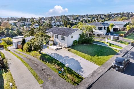 Photo of property in 42 Tamahere Drive, Glenfield, Auckland, 0629