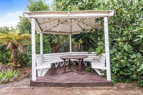 Photo of property in 31 Hastings Place, Hamilton Lake, Hamilton, 3204