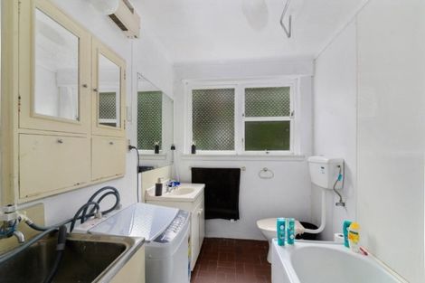 Photo of property in 46b Grand Vue Road, Kawaha Point, Rotorua, 3010