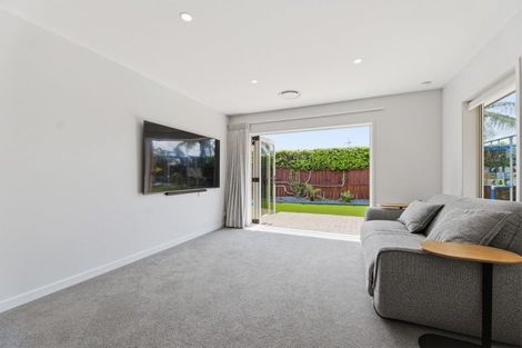 Photo of property in 2 Aranui Drive, Papamoa Beach, Papamoa, 3118