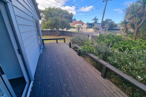 Photo of property in 2/99 Clovelly Road, Bucklands Beach, Auckland, 2012