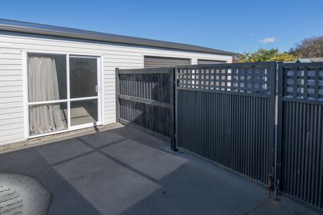 Photo of property in 306 Wainoni Road, Avondale, Christchurch, 8061