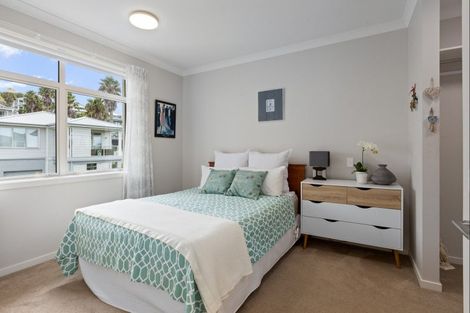 Photo of property in 48 Rewa Rewa Lane, Orewa, 0931